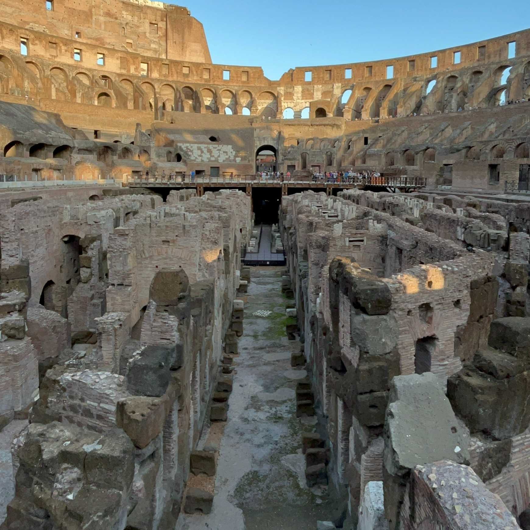 Minha experiência incrível ao visitar o Coliseu de Roma: Um verdadeiro mergulho na história 7 Design sem nome 64