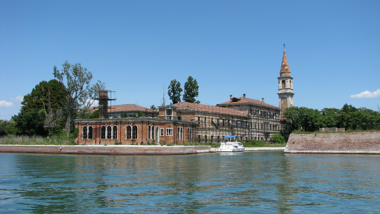 7 lugares mais proibidos do mundo: destinos misteriosos onde turistas nunca vão colocar os pés 6 poveglia island capa