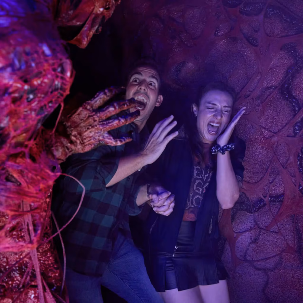 usf halloween horror nights skinless scareactor scare b